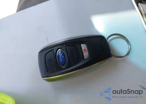 2015 Subaru Legacy 2.5I Limited z USA, uszkodzony, nr VIN 4S3BNAN65F3047285